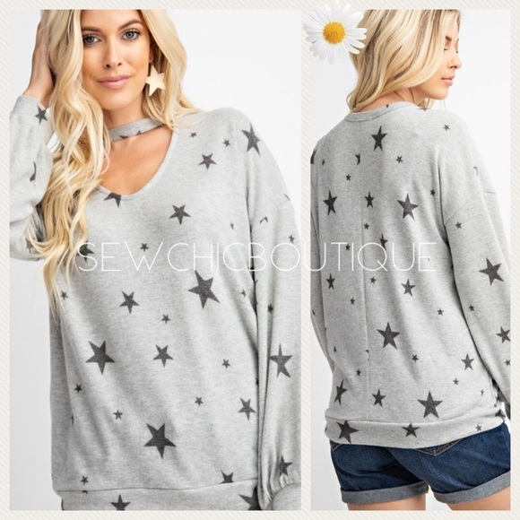 Choker Neck Brushed Star Print Knit Top - Picture 2 of 8